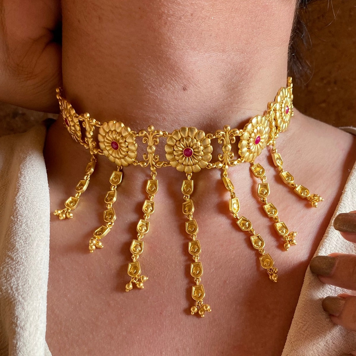 Buy Floral Legacy Choker Necklace Online in India Zariin