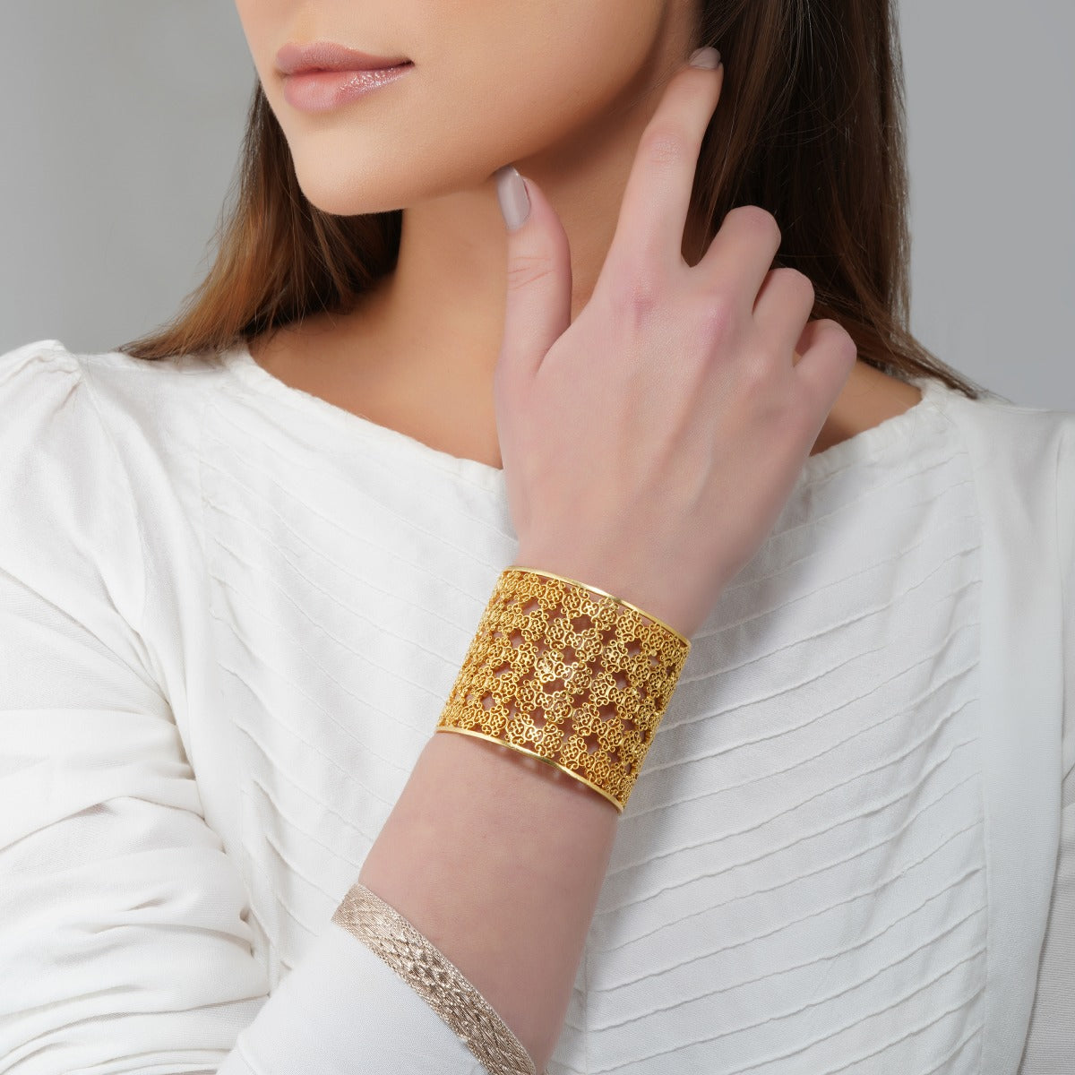 Buy Sarah Cuff BraceletOnline in India Zariin - Main Image