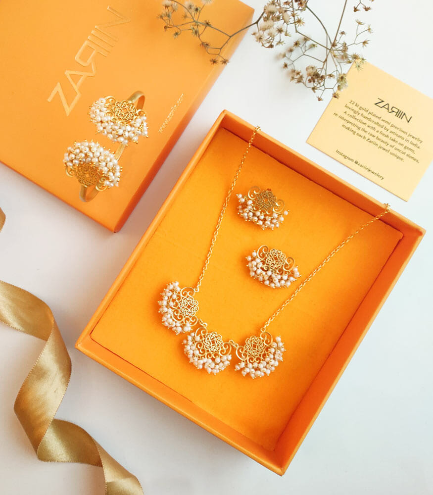 Buy Delicate Tales Gift Box Online in India Zariin