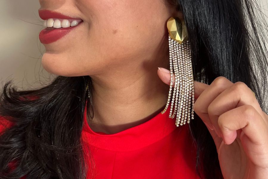 How to Style Earrings