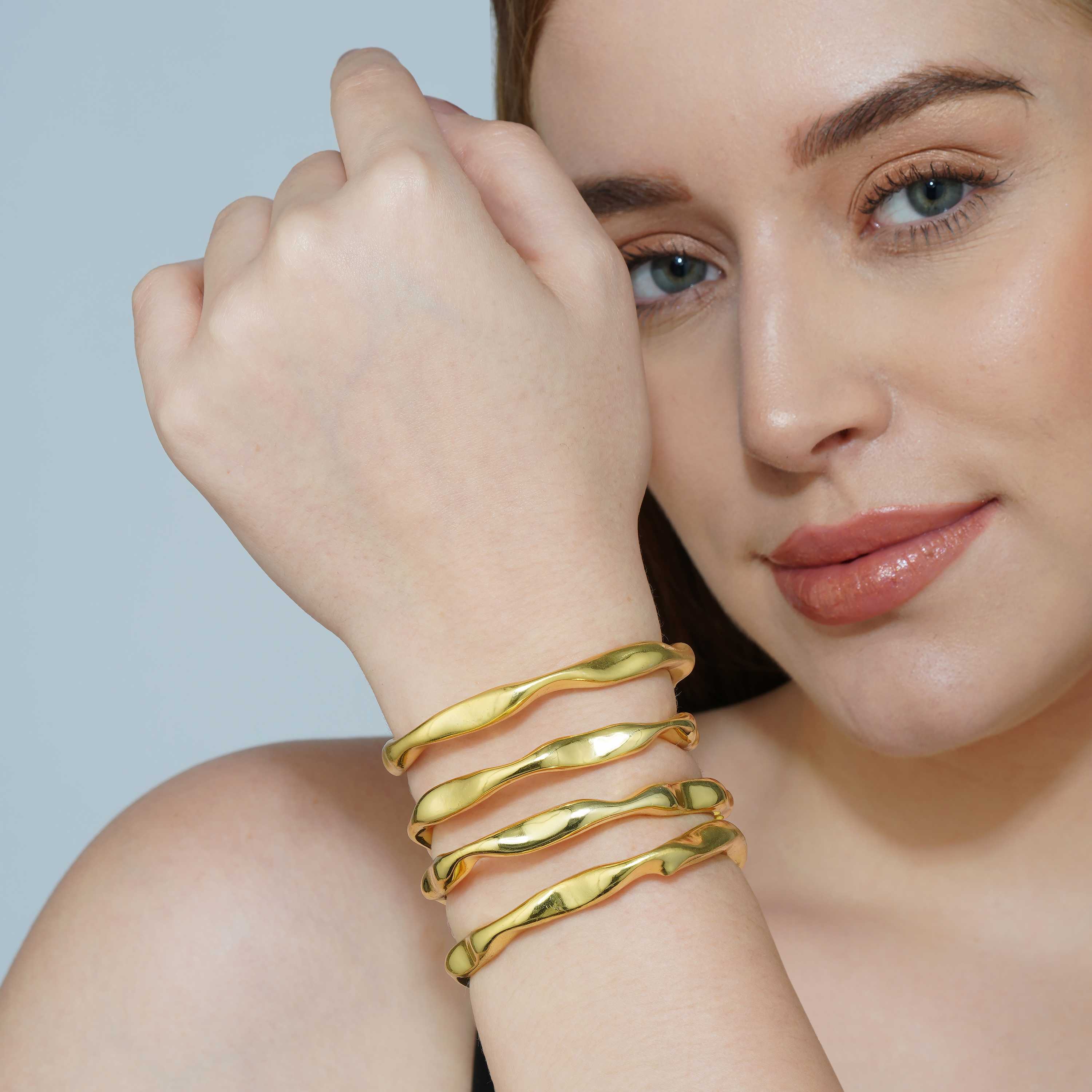 4 Gold Tone Shell and Copper shops Stackable Bangles