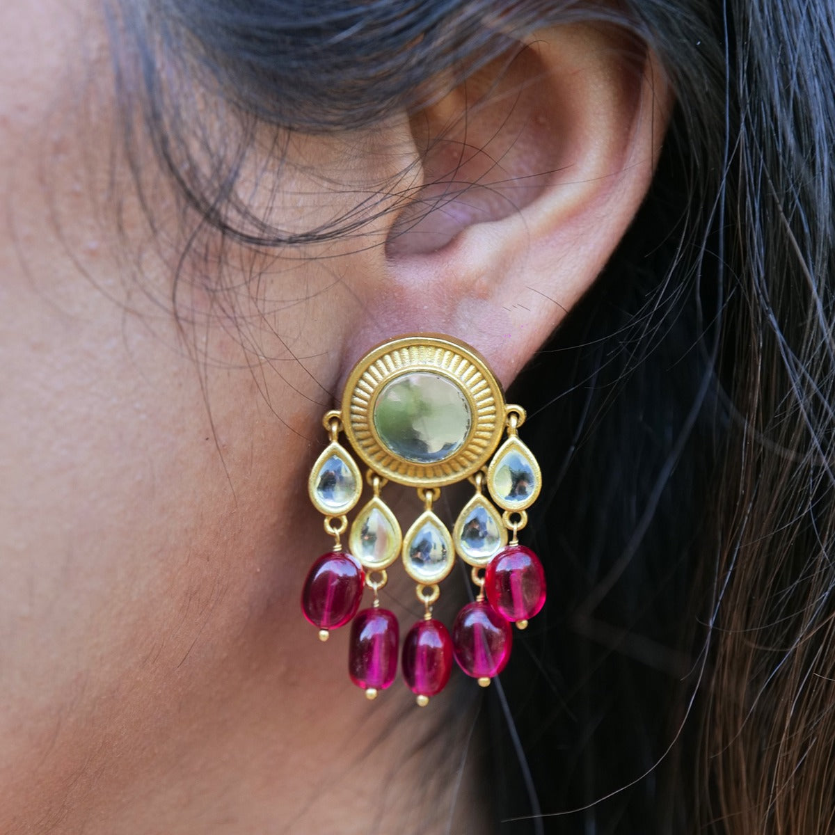 Sohni Stud Earrings- Rani Pink Hued Stone