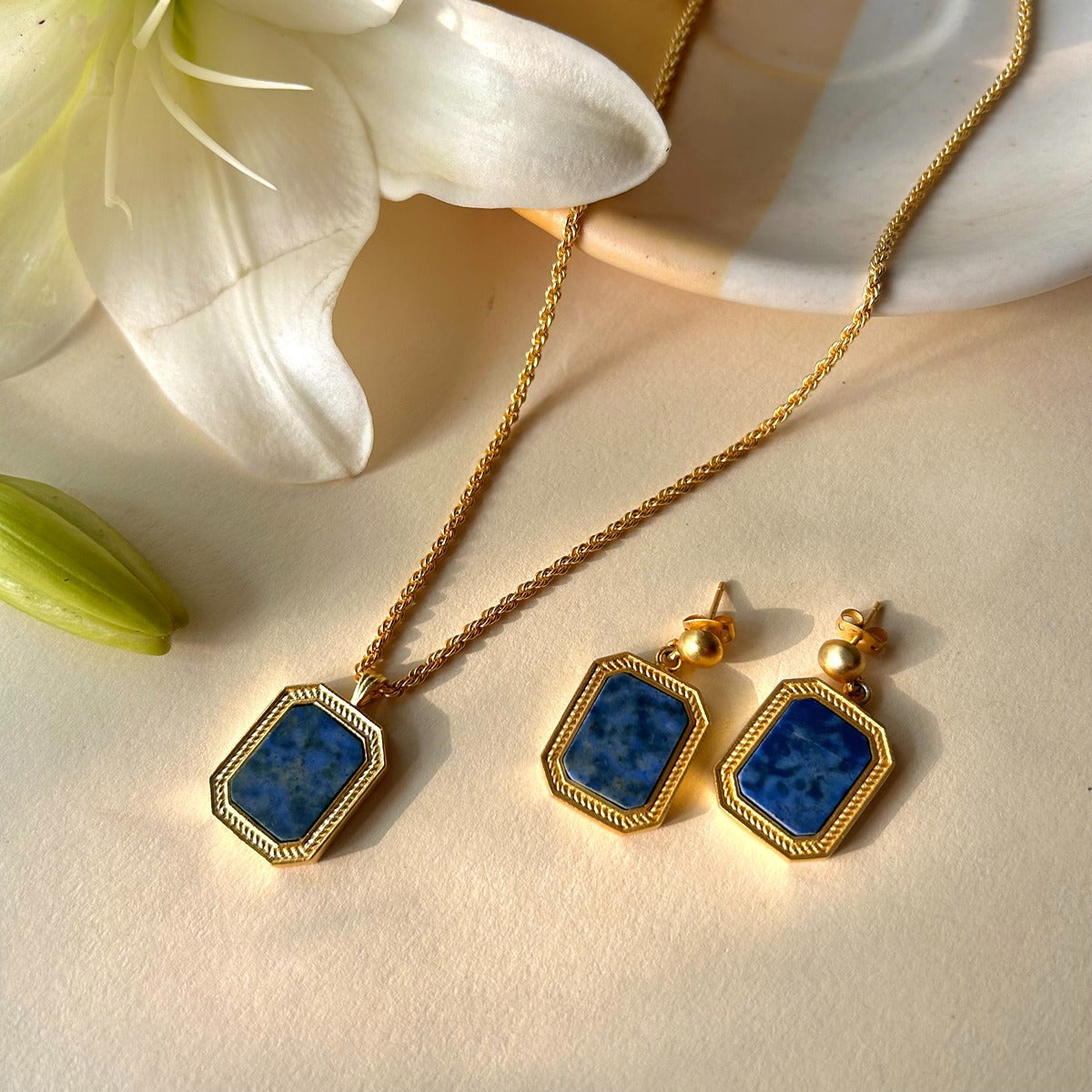 True Essence Pendant Necklace and Stud Earrings Set - Lapis Lazuli