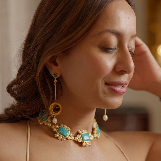 Mismatched in Heaven Earrings & Santorini Chase Necklace Set