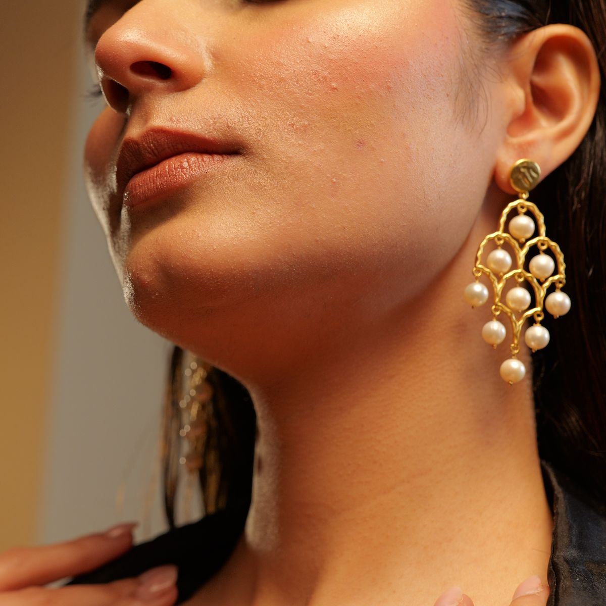 Dancing Queen Pearl Earrings