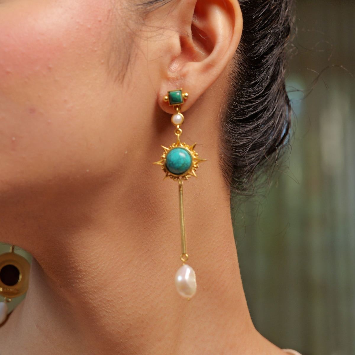 Balancing Act Choker Necklace & Mismatched Earrings Set