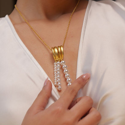 Scent of the Sea Pearl Pendant Necklace