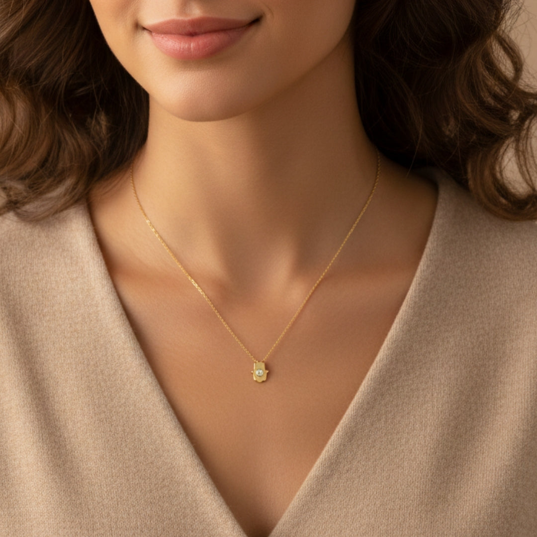 Hamsa Necklace in 14kt Gold