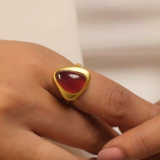 Moody Affair Ring with Garnet