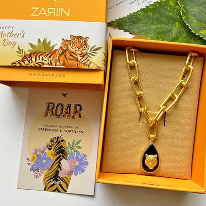 Tigris Charm Tiger Link Necklace with Black Onyx
