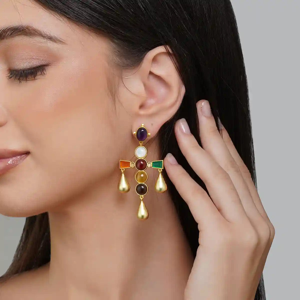 Coloured earrings 2025