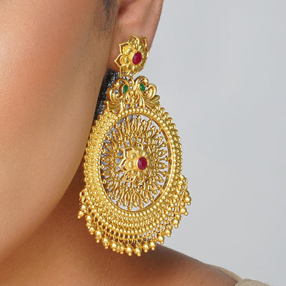 Chola Legacy Gift Box with Statement Earrings and Maang Teeka