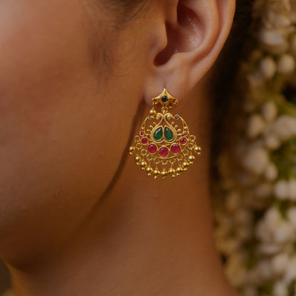Noor Chaand Earrings