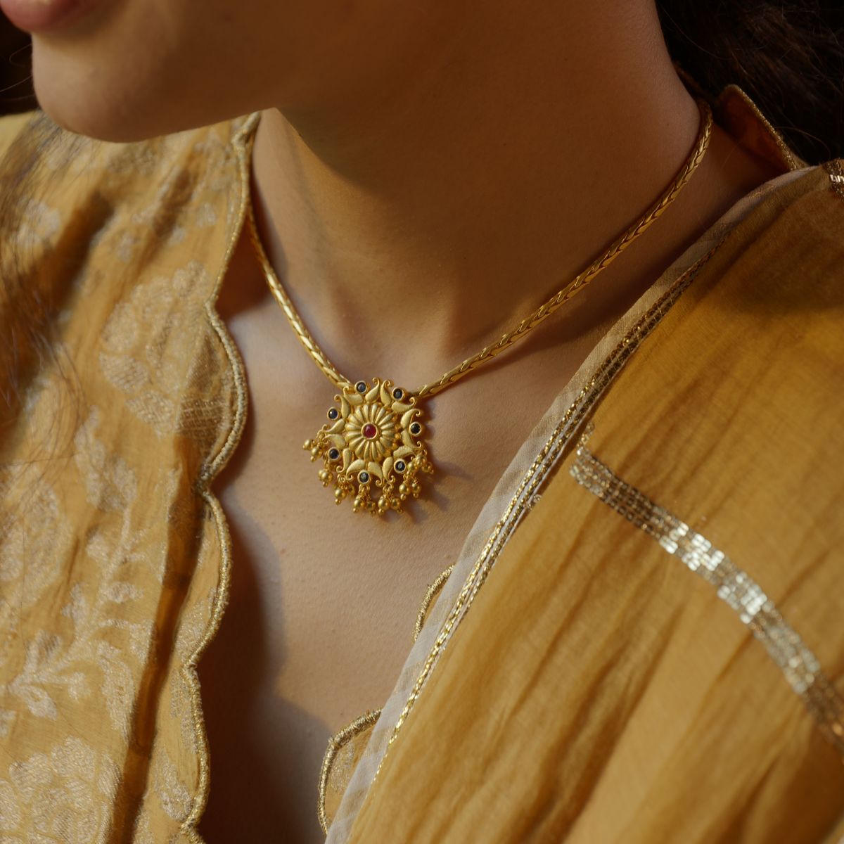 Floral Wonder Pendant Necklace