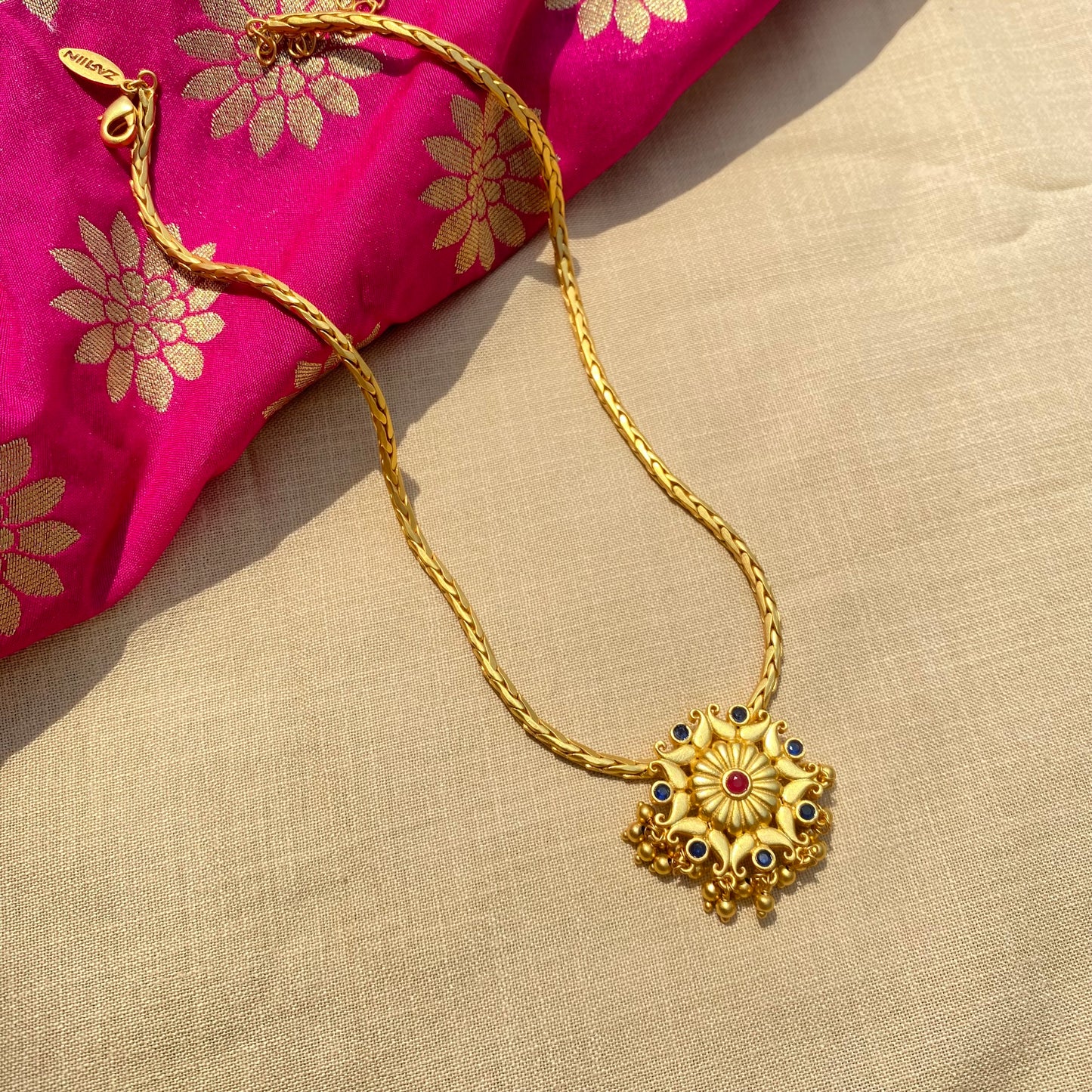Floral Wonder Pendant Necklace
