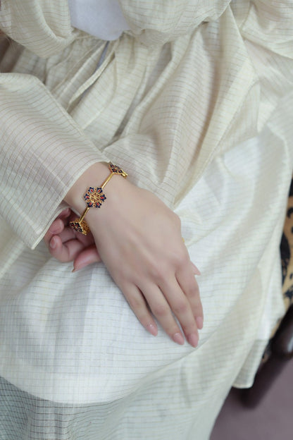 Touch of Petal Bangle