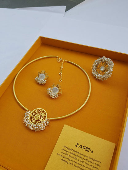 Hint of Pearls Gift Box