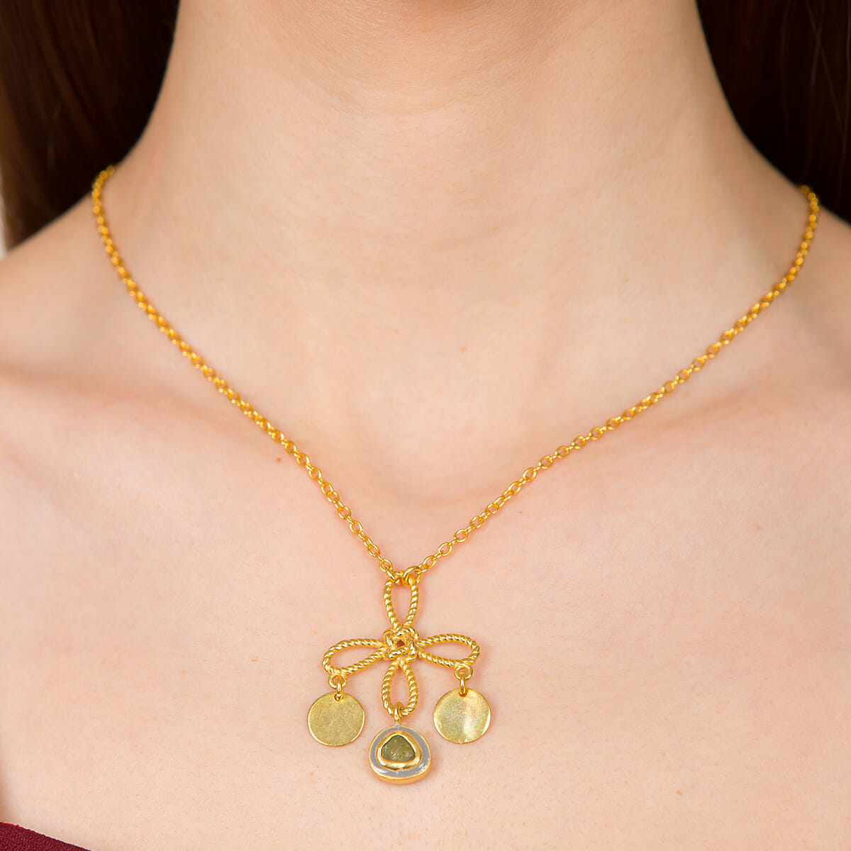 Knotted Flowers Necklace