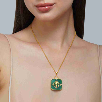 Dream of the Past Green Onyx Pendant Necklace