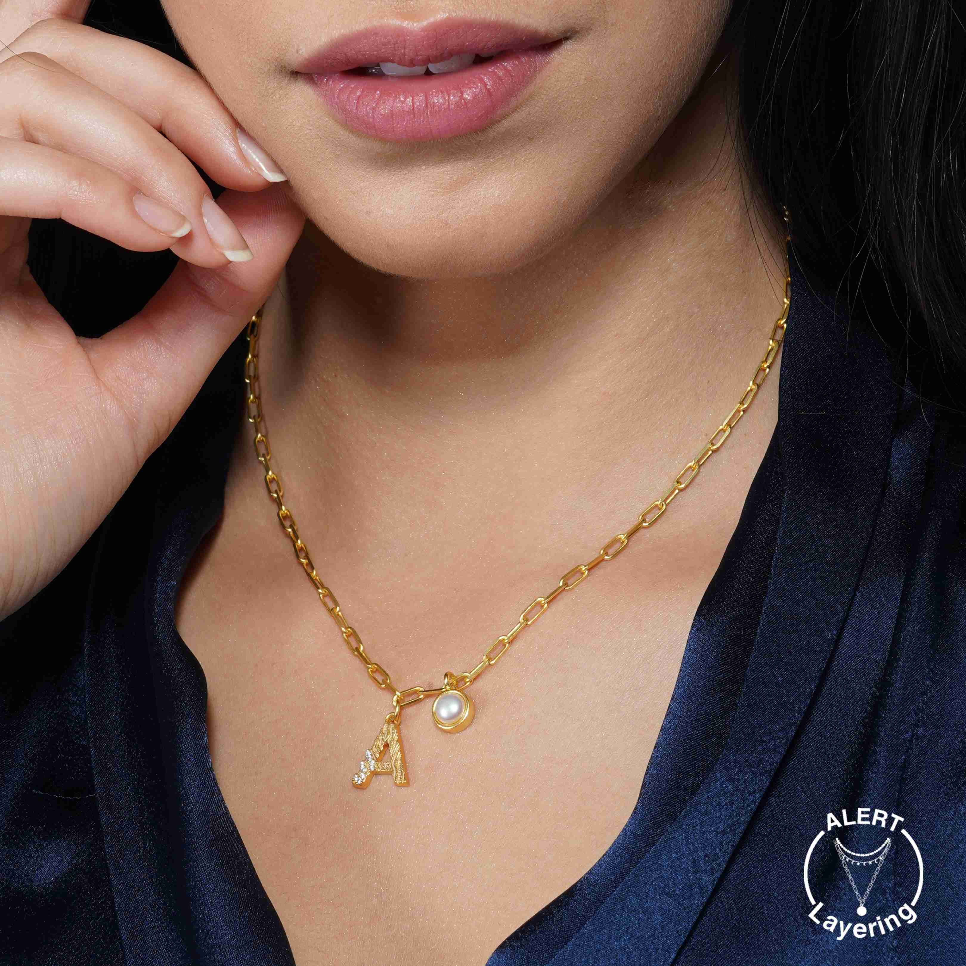 Cherish Love: 22KT Gold Pendant Necklace| Shop Now at Bhima Gold