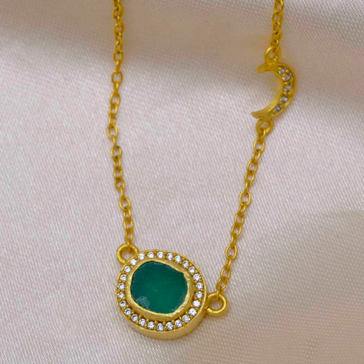Bright Blue Topaz Pendant & Earstuds in 22 KT Gold — KO Jewellery