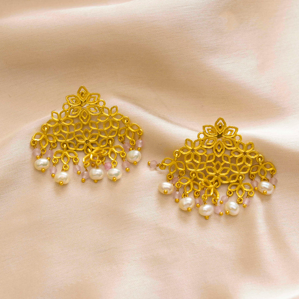 Buy Yellow Gold Earrings for Women by Joyalukkas Online | Ajio.com