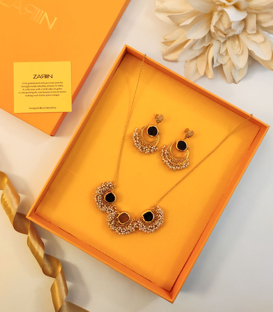 Sunshine Pearls Earrings  and Necklace Set