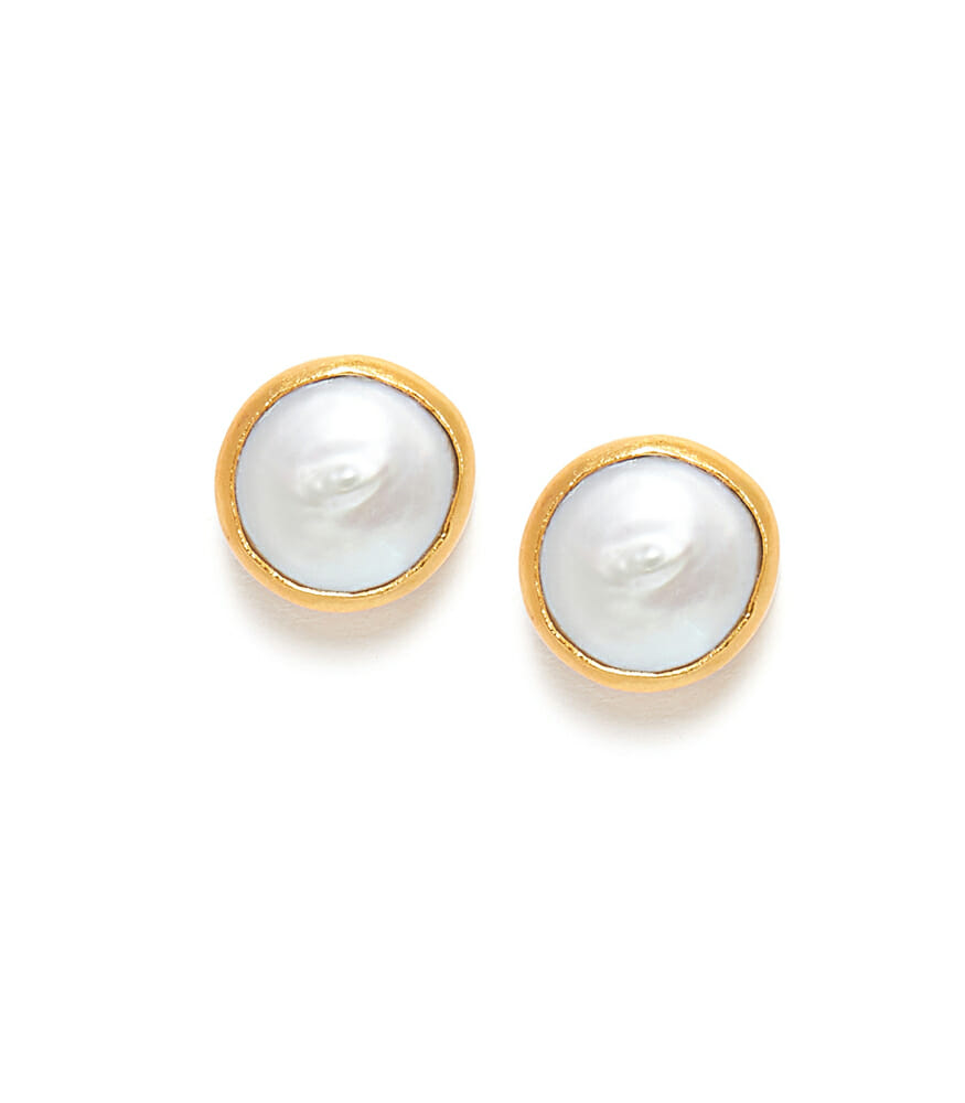 The Spirited Gold Stud Earrings with Pearl