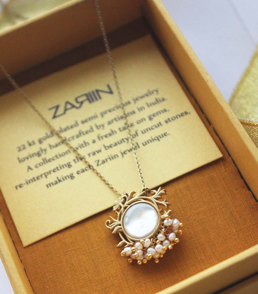 Buy Custom Secret Message Daisy Necklace, Minimal Personalised Hidden Name  Choker, Locked Name Pendant, Flower Necklace for Her, Birthday Gift Online  in India - Etsy